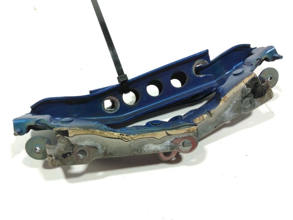 Jeu de charnières de capot