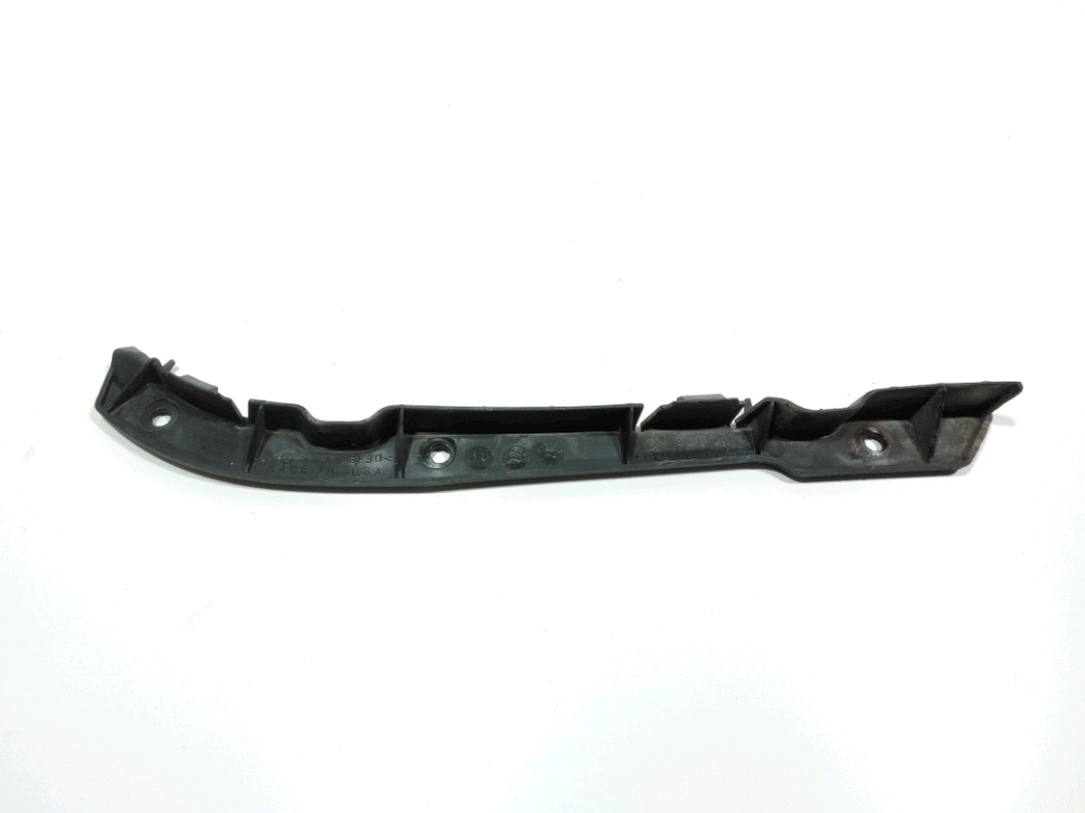 Support droit de pare-choc arrière