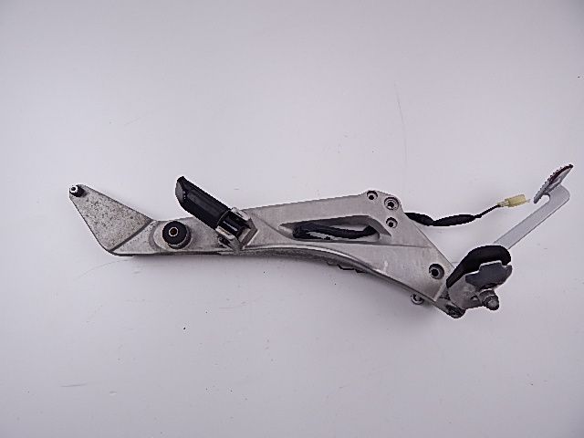 PLATINE AVANT DROITE COMPLETE