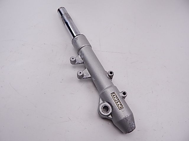 Tube de fourche gauche