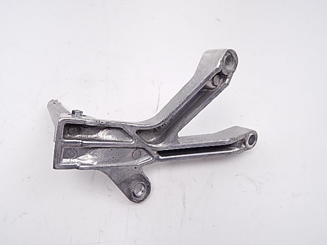 PLATINE ET REPOSE PIEDS ARRIERE DROIT