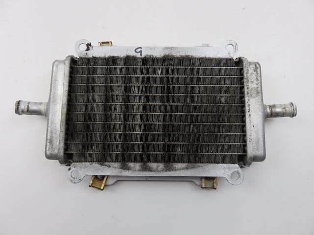 RADIATEUR EAU GAUCHE