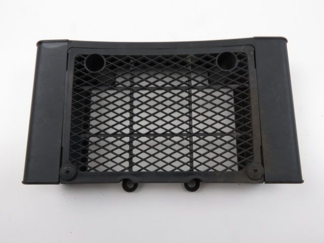 GRILLE DE RADIATEUR