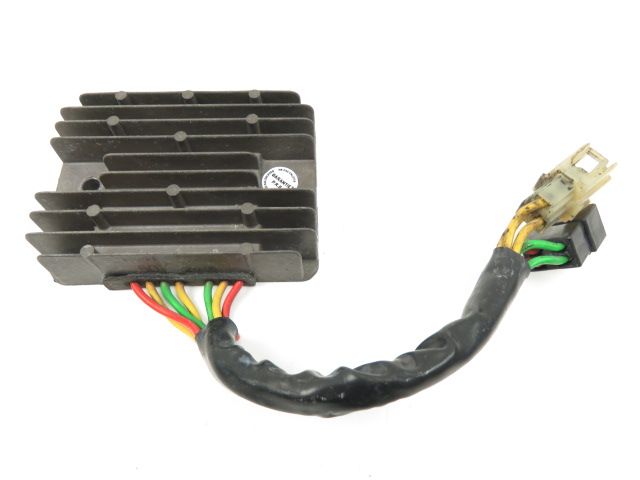 REGULATEUR DE TENSION