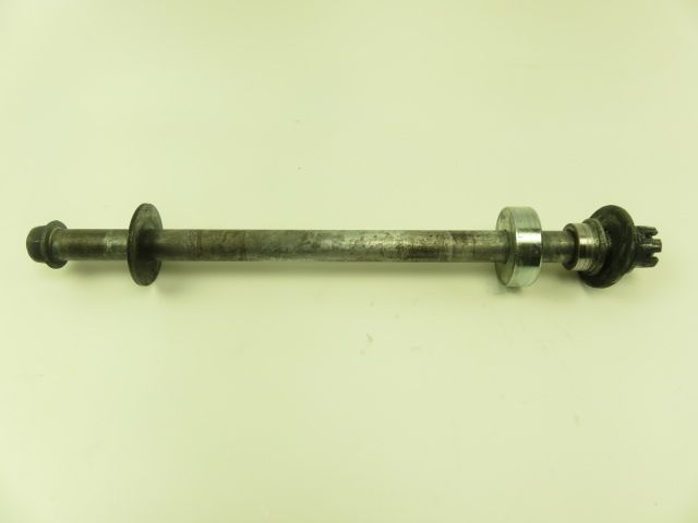 AXE DE ROUE ARRIERE