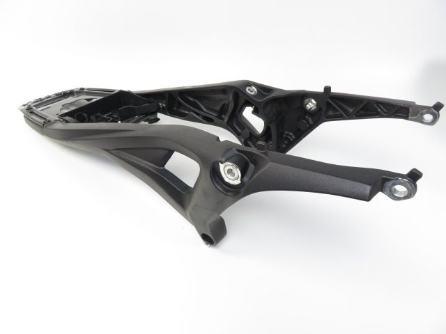 Boucle cadre arriere