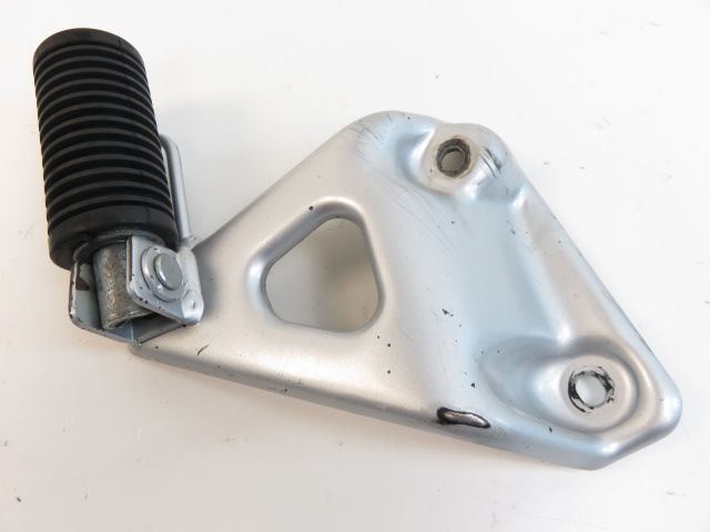 PLATINE ET REPOSE PIEDS ARRIERE DROIT