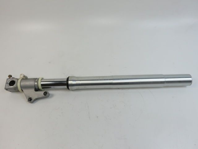 Tube de fourche gauche