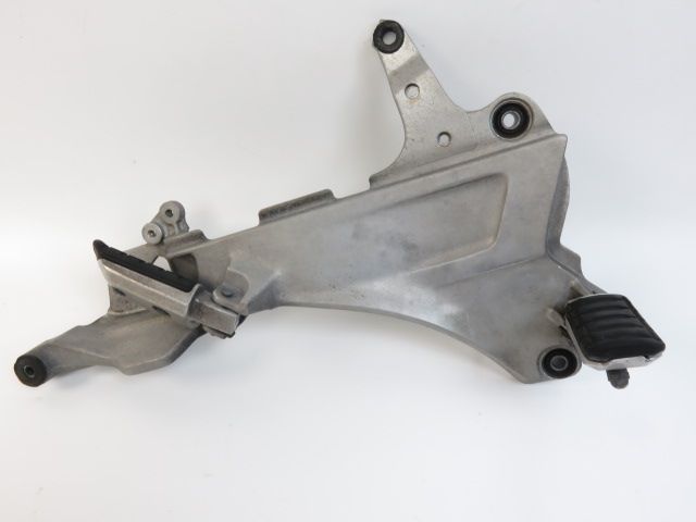 PLATINE AVANT DROITE COMPLETE