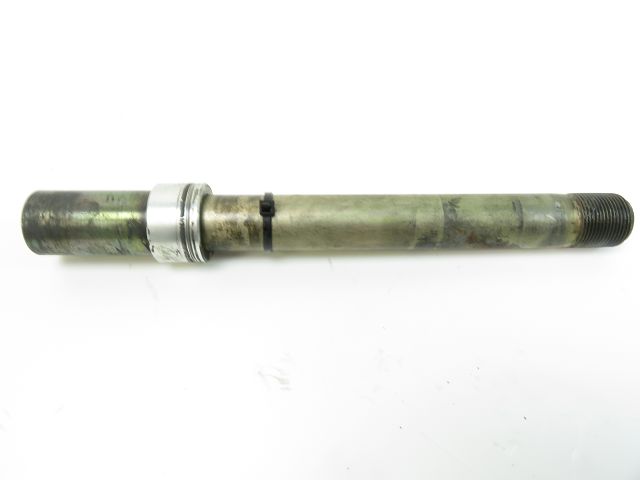 AXE DE ROUE AVANT