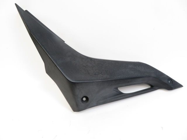 CACHE LATERAL GAUCHE