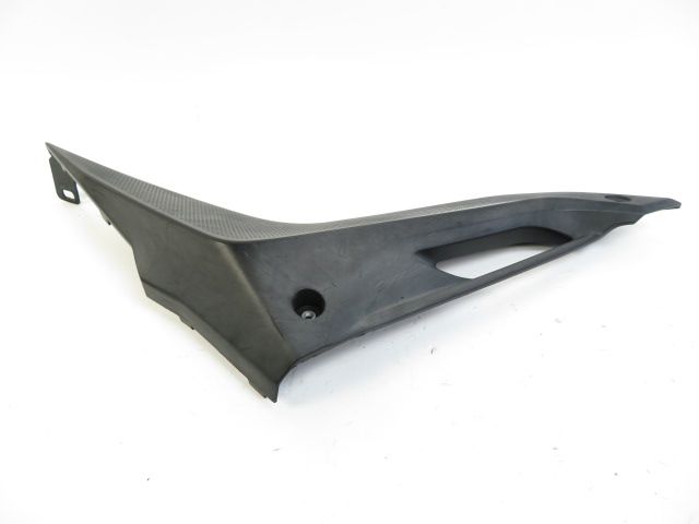 CACHE LATERAL GAUCHE