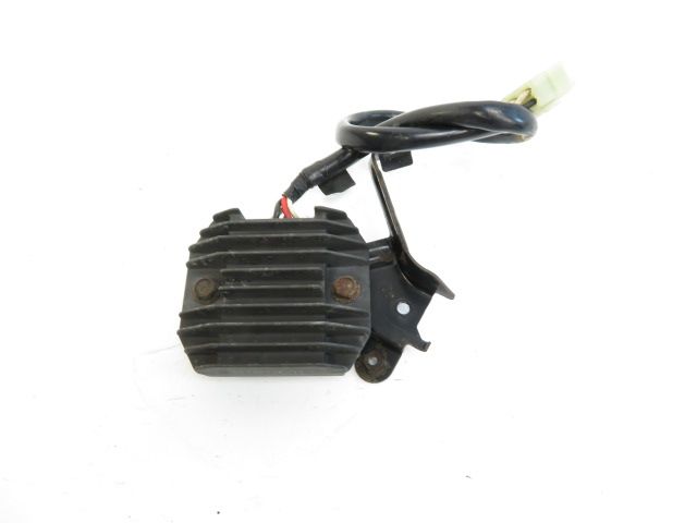 REGULATEUR DE TENSION