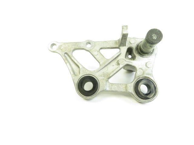 PLATINE AVANT DROITE