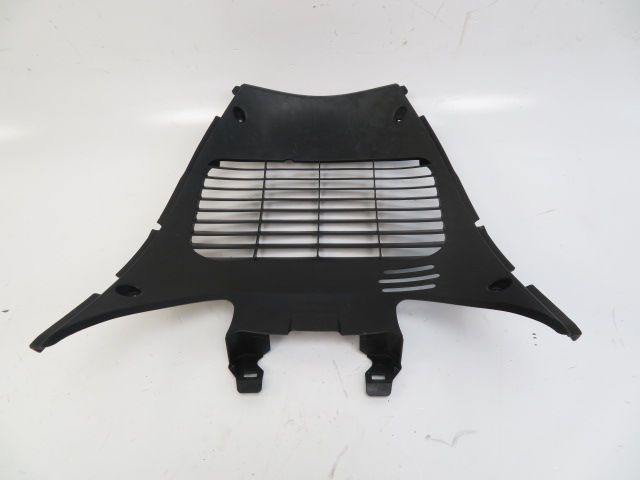 GRILLE DE RADIATEUR