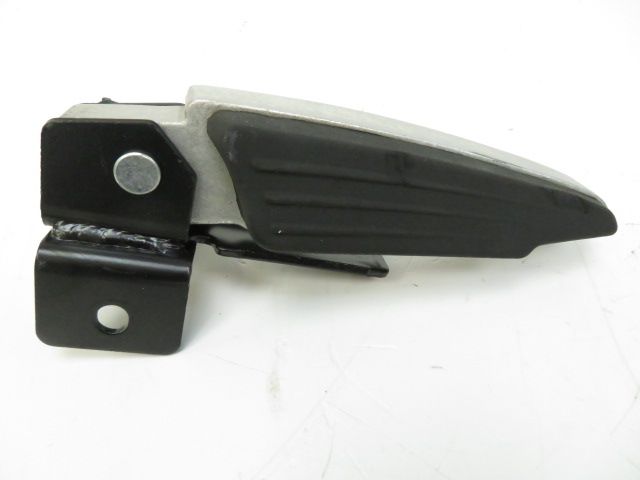 Platine arriere droite complete