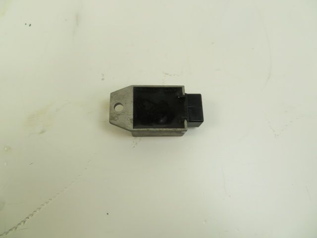 REGULATEUR DE TENSION
