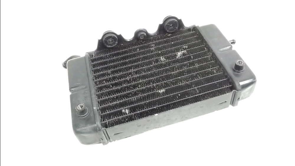 RADIATEUR EAU GAUCHE