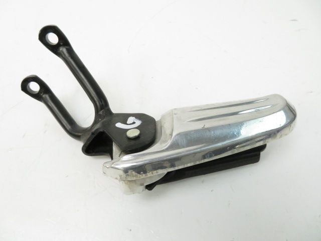 Repose pieds arriere gauche