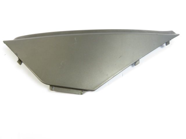 CACHE LATERAL GAUCHE