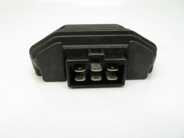 REGULATEUR DE TENSION