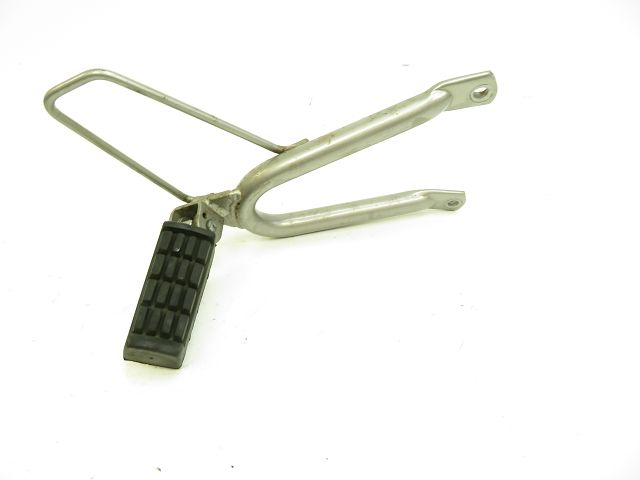 PLATINE ET REPOSE PIEDS ARRIERE DROIT