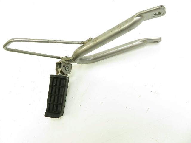 PLATINE ET REPOSE PIEDS ARRIERE DROIT