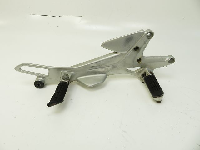 PLATINE AVANT DROITE