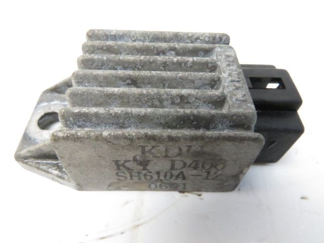 REGULATEUR DE TENSION