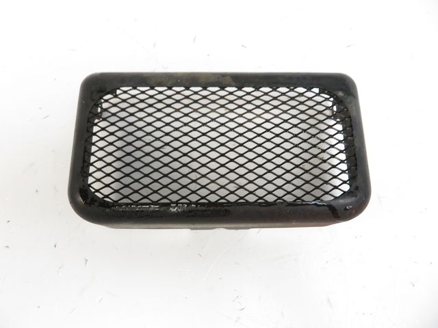 GRILLE DE RADIATEUR