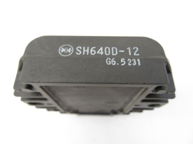 REGULATEUR DE TENSION