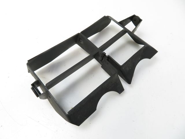GRILLE DE RADIATEUR
