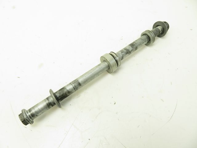 AXE DE ROUE ARRIERE