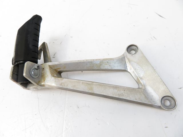 PLATINE ET REPOSE PIEDS ARRIERE DROIT