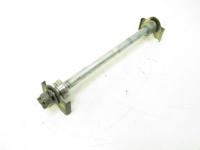 AXE DE ROUE ARRIERE