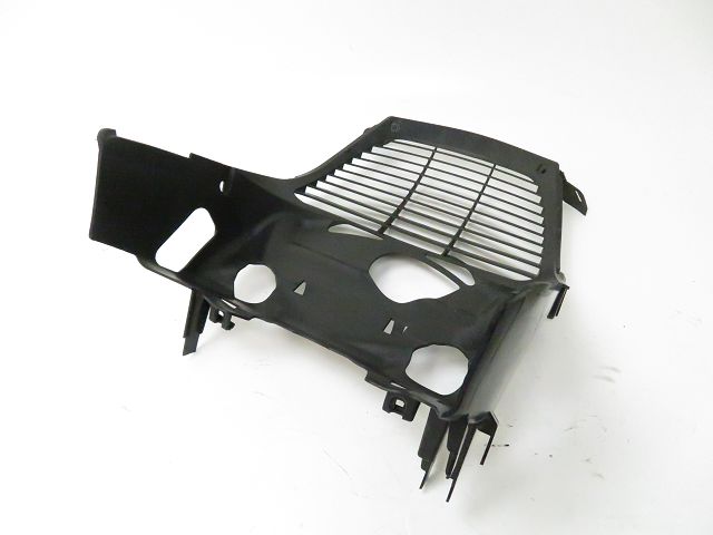 GRILLE DE RADIATEUR