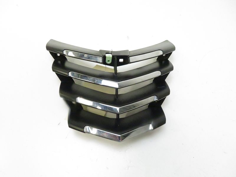 GRILLE DE RADIATEUR