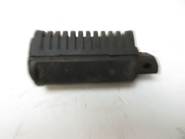 Repose pieds arriere gauche