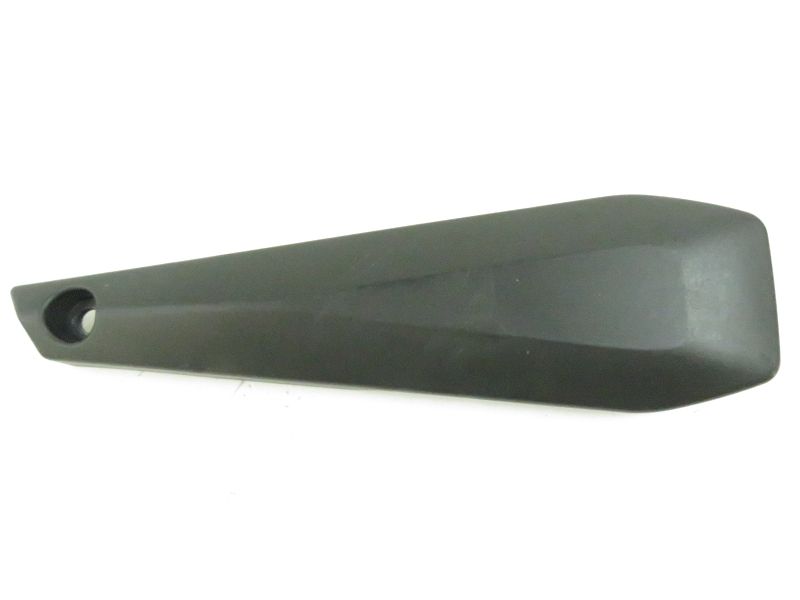 CACHE LATERAL DROIT