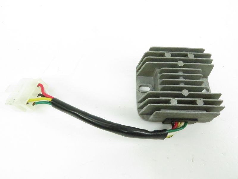 REGULATEUR DE TENSION