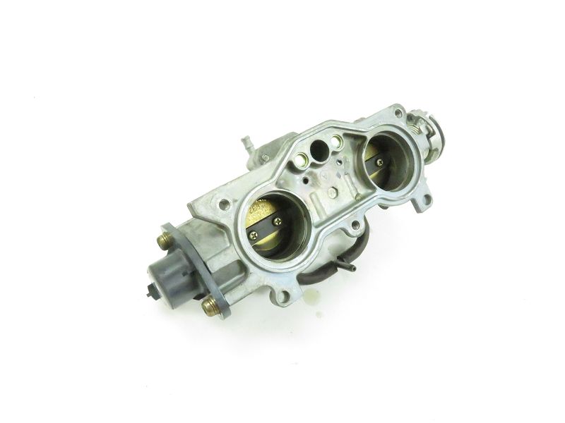 Corps d'injection droit