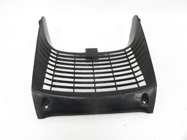 GRILLE DE RADIATEUR