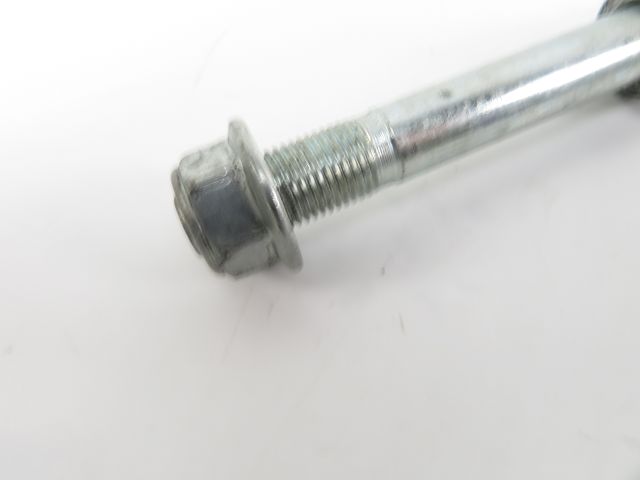 AXE DE ROUE AVANT