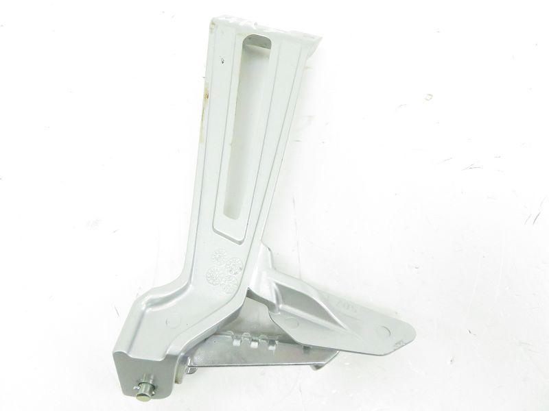 PLATINE ET REPOSE PIEDS ARRIERE DROIT