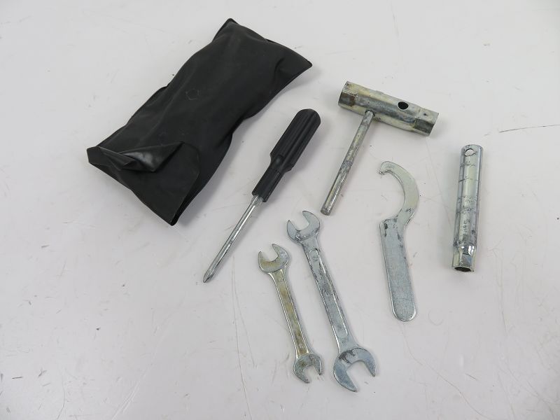 TROUSSE OUTIL