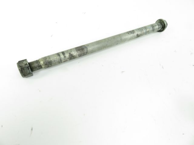AXE DE ROUE ARRIERE