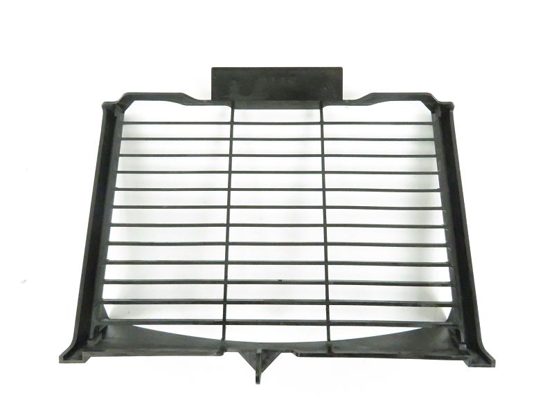 GRILLE DE RADIATEUR