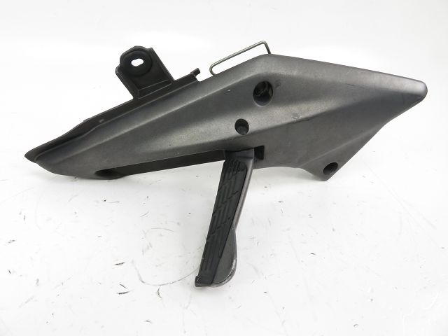 PLATINE ET REPOSE PIEDS ARRIERE DROIT