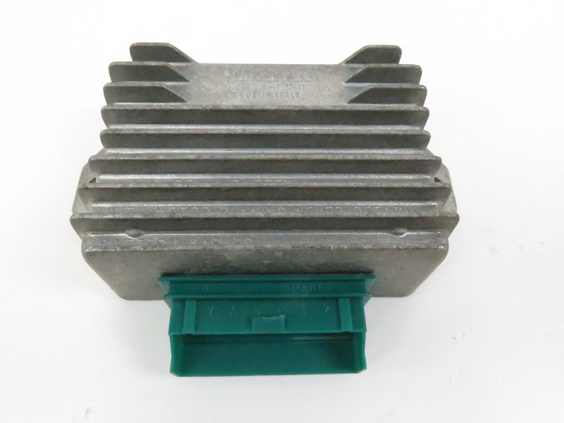 REGULATEUR DE TENSION