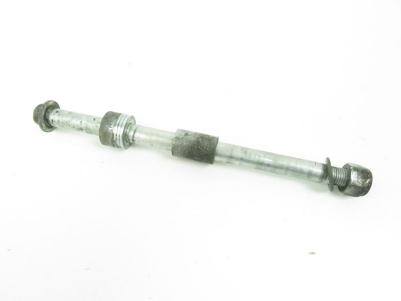AXE DE ROUE ARRIERE